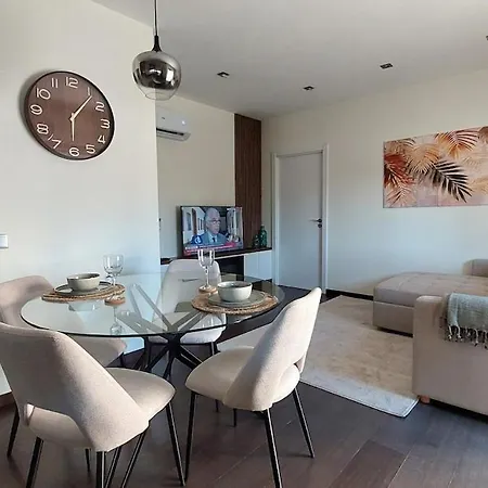 Deluxe Two-bedroom In * Fátima