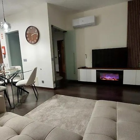 Deluxe Two-bedroom In